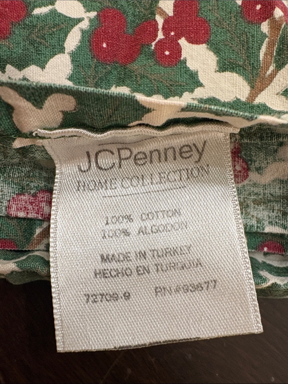 jcpenney Festive Holly Print Tablecloth in Green, Red & White - Picture 4 of 4